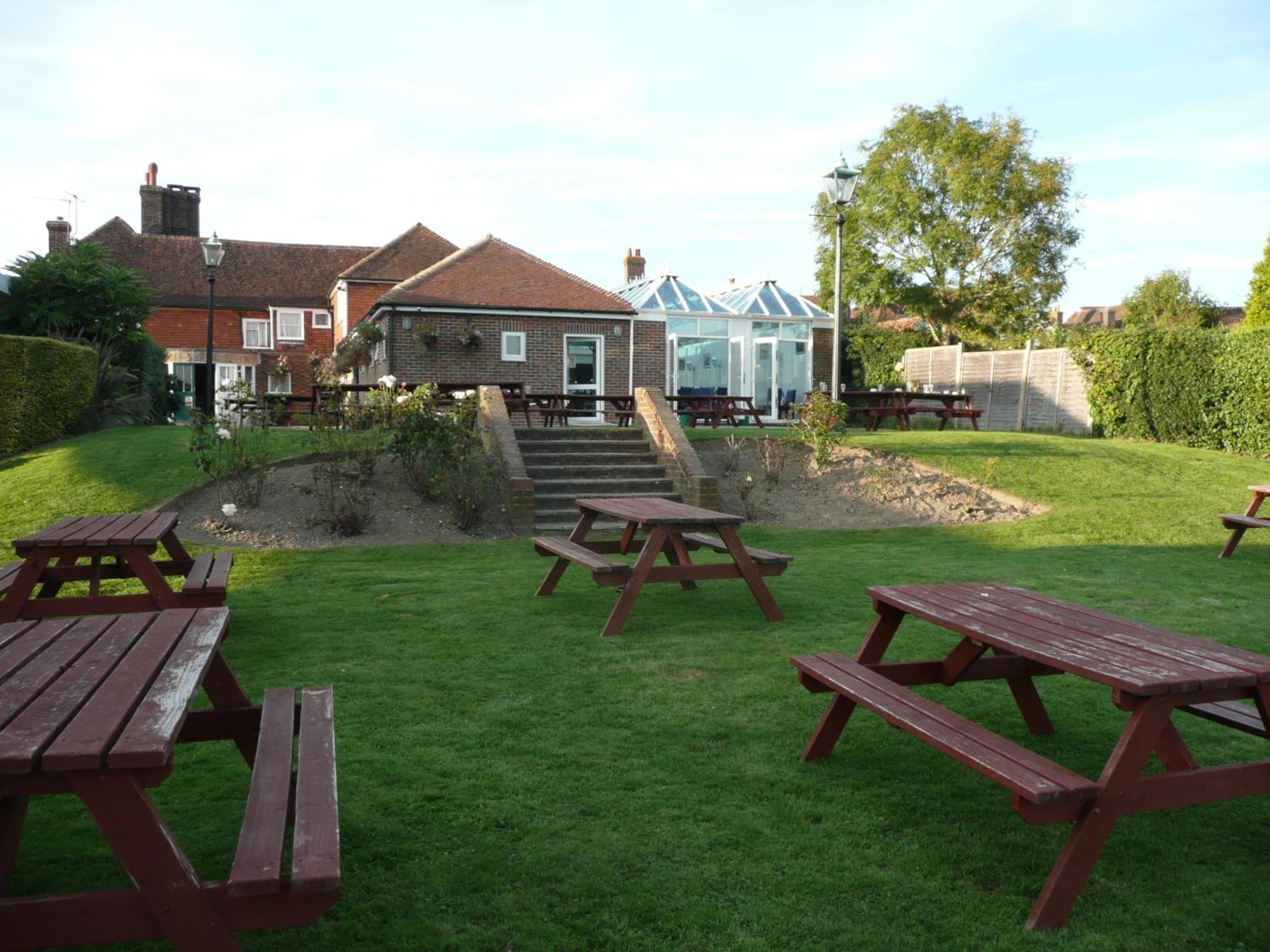 The Bear Inn And Burwash Motel Dış mekan fotoğraf