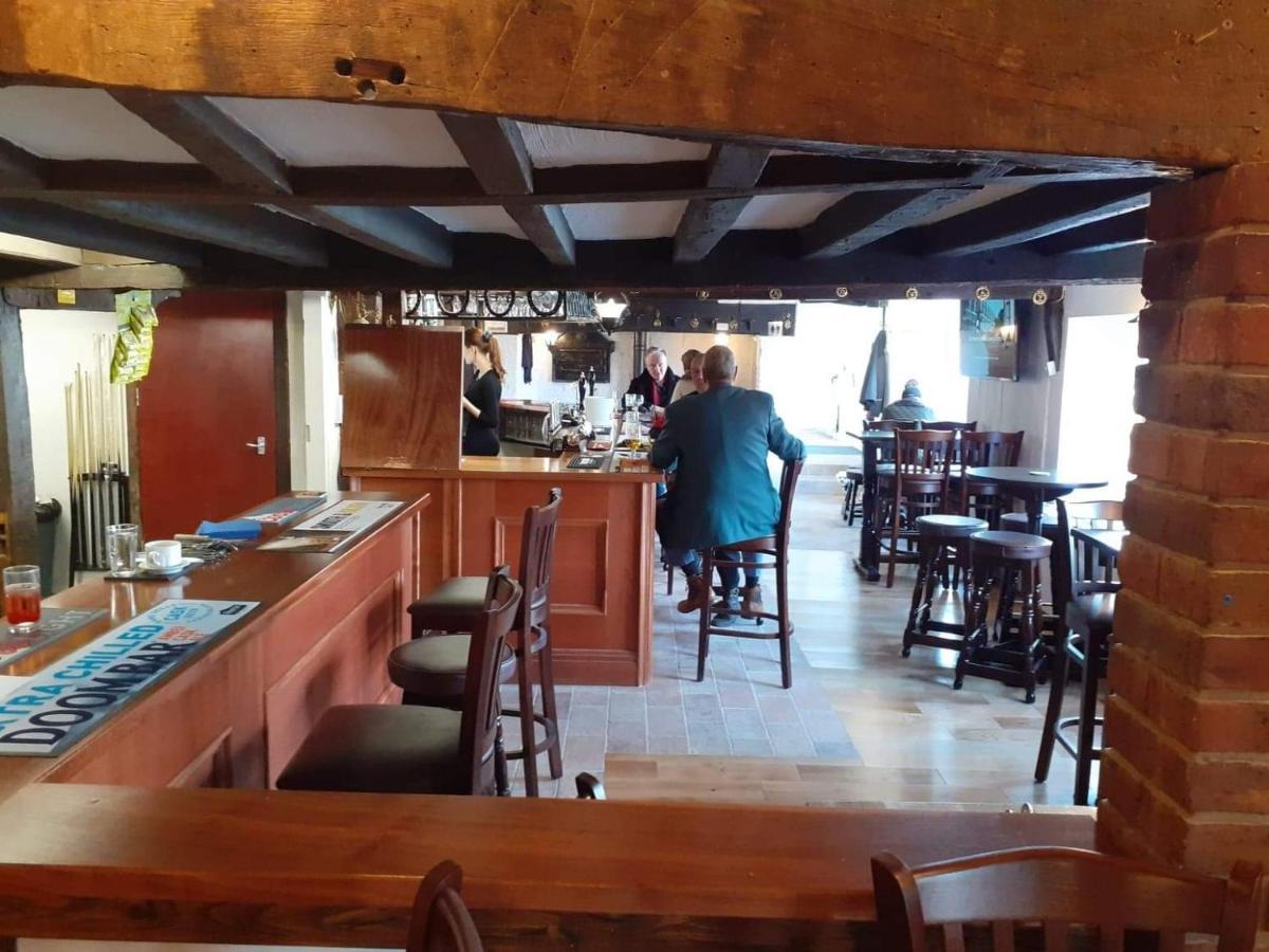 The Bear Inn And Burwash Motel Dış mekan fotoğraf